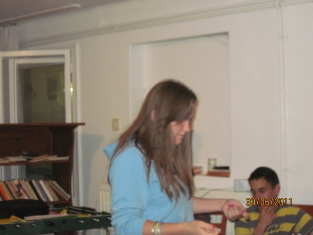2011 044
